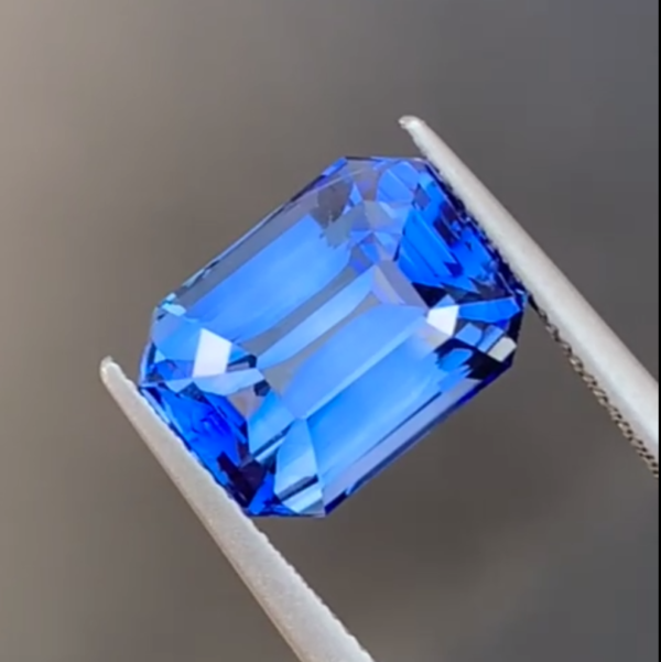 Blue Ceylon Sapphire