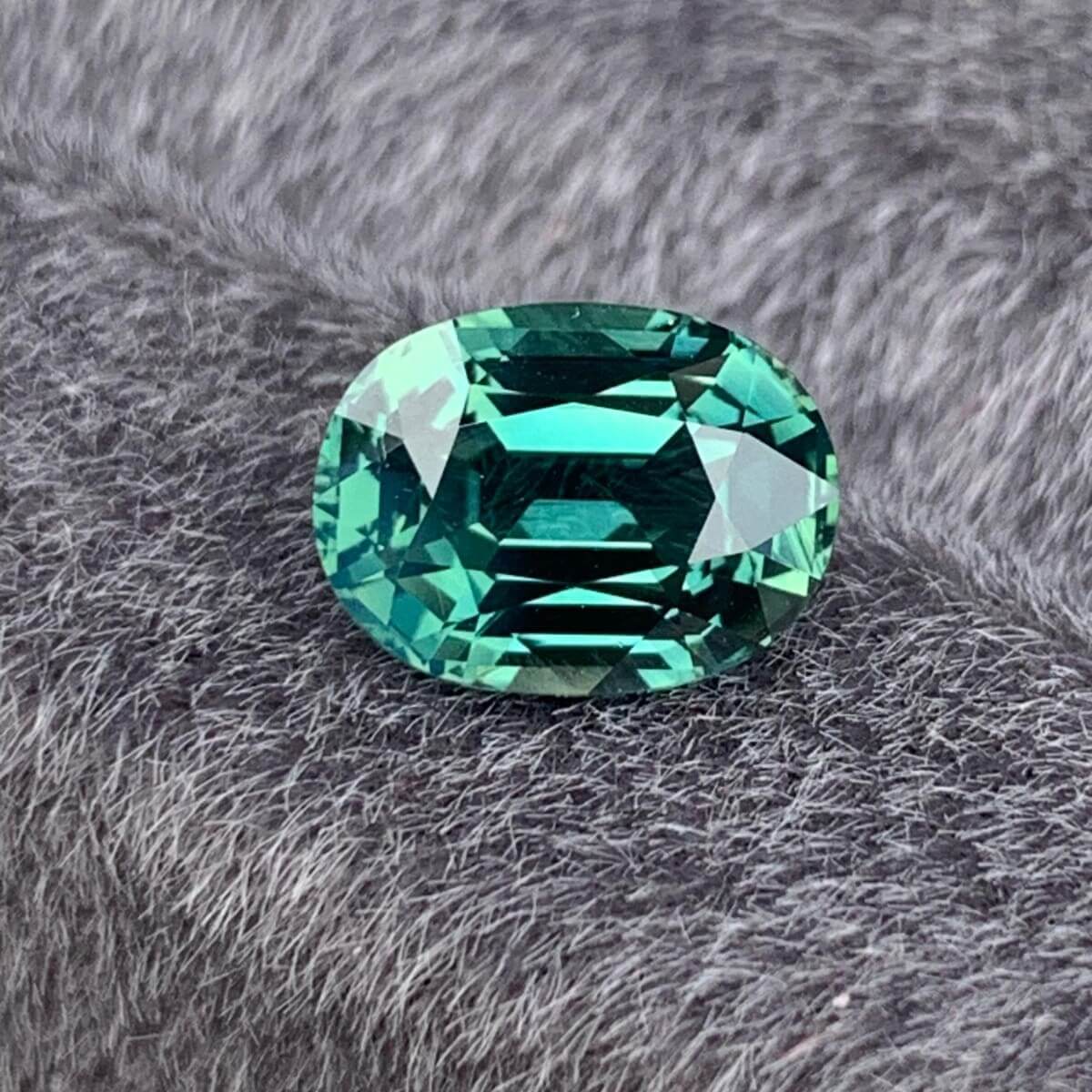 Natural Blue Sapphire (14.24ct, Cushion Mixed Cut)