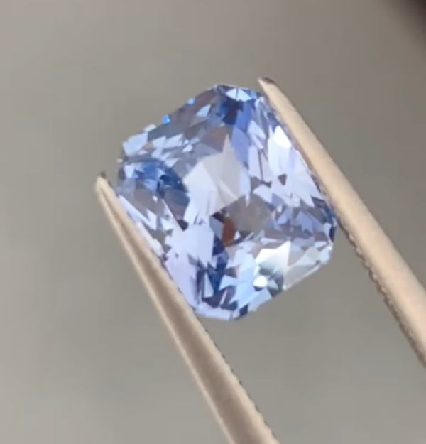 3.04 ctw Natural Pastel Blue Sapphire
